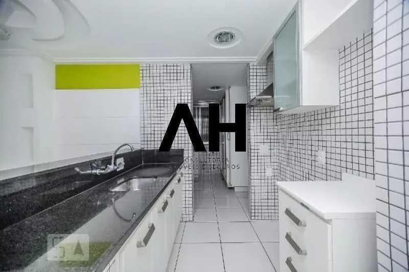 Imagem Apartamento com 2 Quartos à Venda, 70 m²em Icaraí - Niterói