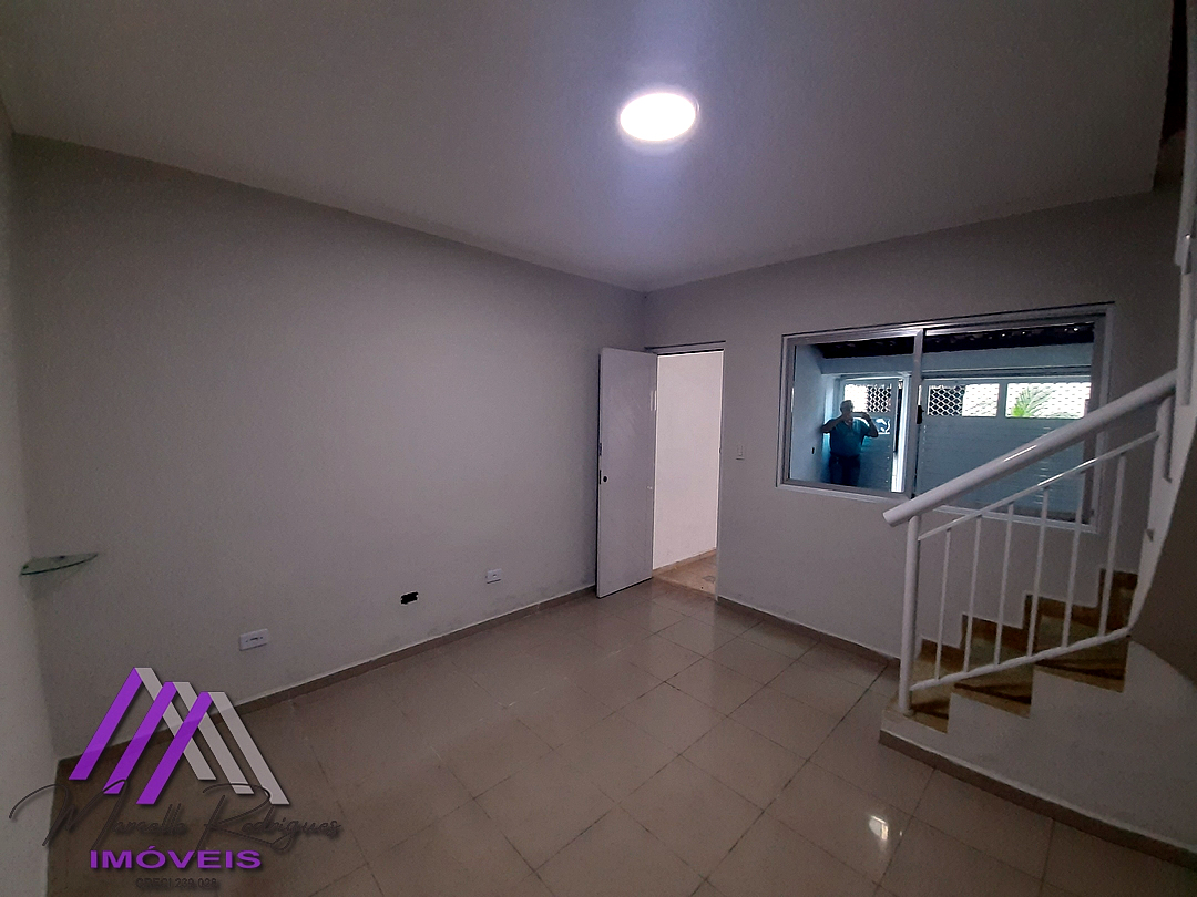 Imagem Sobrado com 2 Quartos à Venda, 63.120 m² em Nova Mirim - Praia Grande