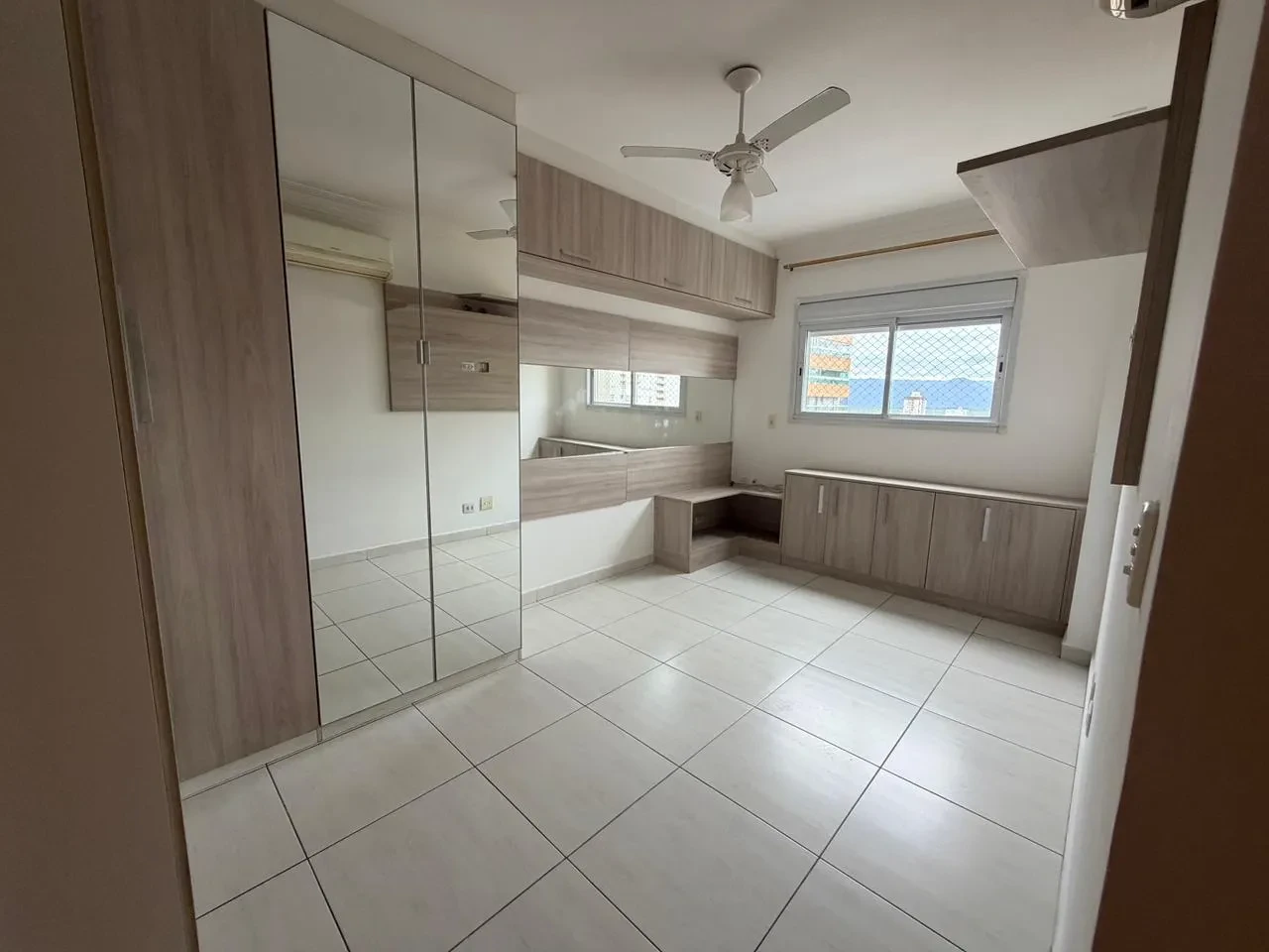 Imagem Apartamento com 2 Quartos para Alugar, 105 metros em Boqueirão - Praia Grande