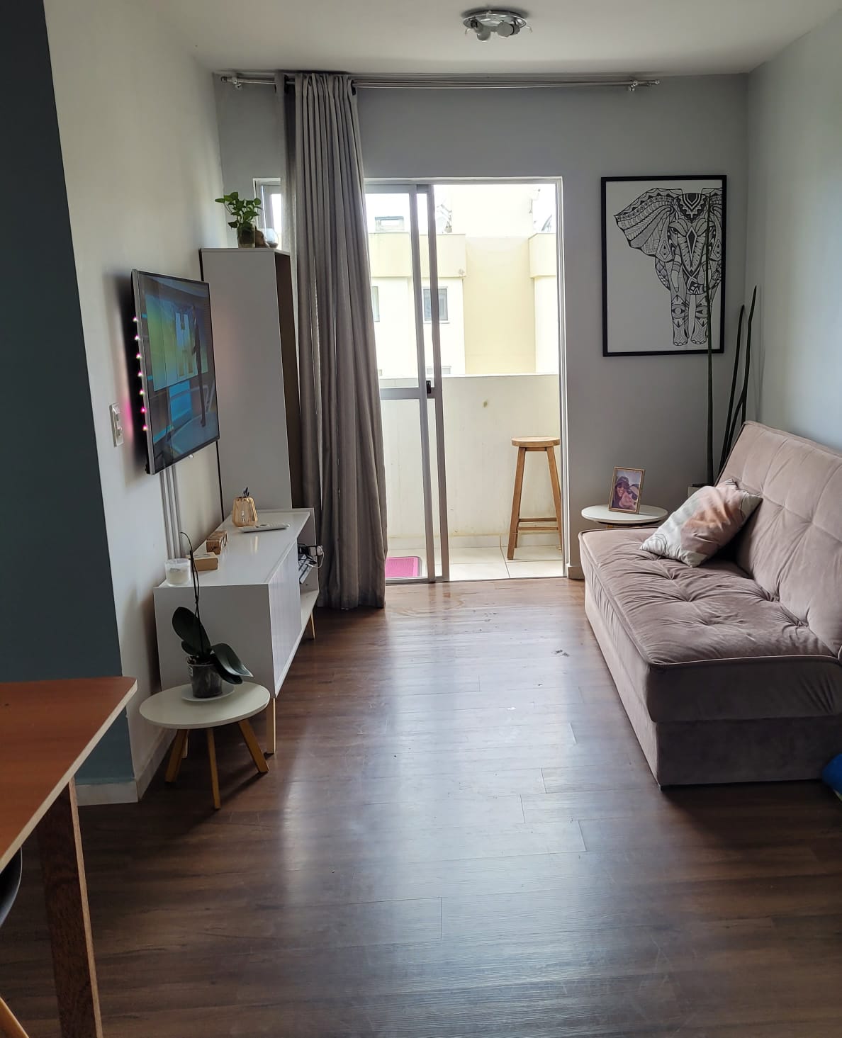 Imagem Apartamento com 2 Quartos à Venda, 55 m²em Espinheiros - Itajaí