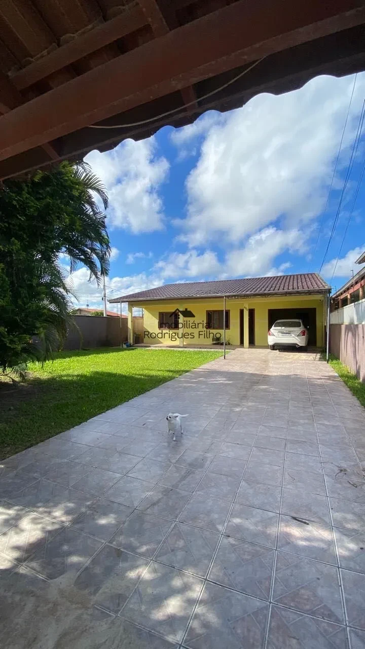 Imagem Casa com 3 Quartos à Venda, 154 m² em Barra do Saí - Itapoá