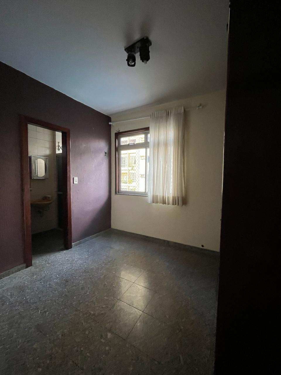 Imagem Apartamento com 4 Quartos à Venda, 240 m²em Umarizal - Belém