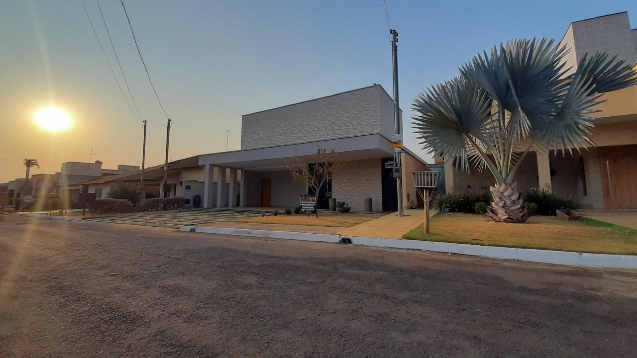 Casa de Condomínio com 3 Quartos à Venda, 271 m²em Portal Sul - Bela Vista de Goiás