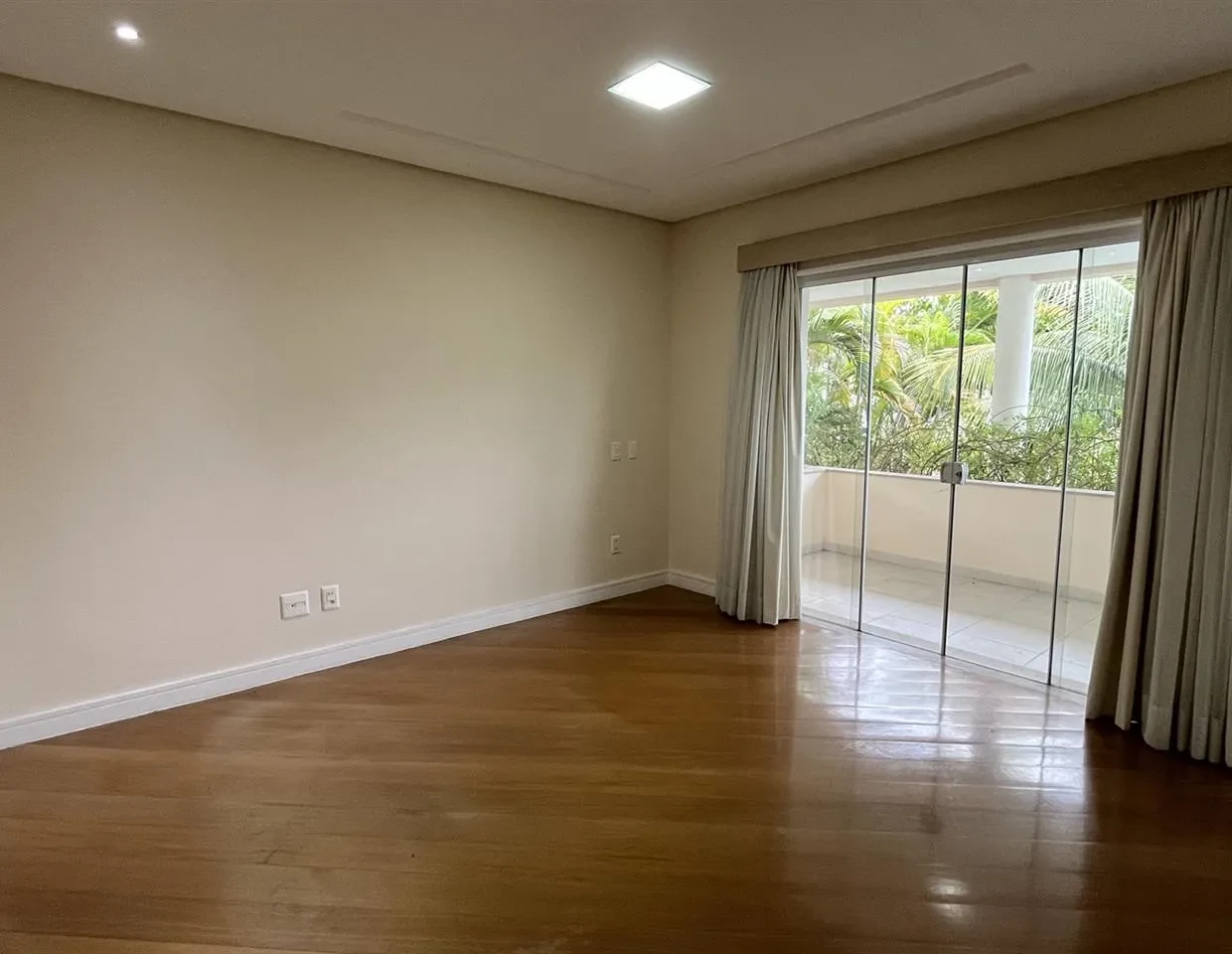 Imagem Casa de Condomínio com 5 Quartos à Venda ou Locação, 830 m² em Barra da Tijuca - Rio de Janeiro