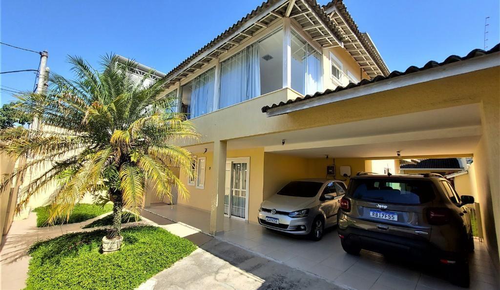 Casa com 4 Quartos à Venda, 360 m²em São Francisco - Niterói