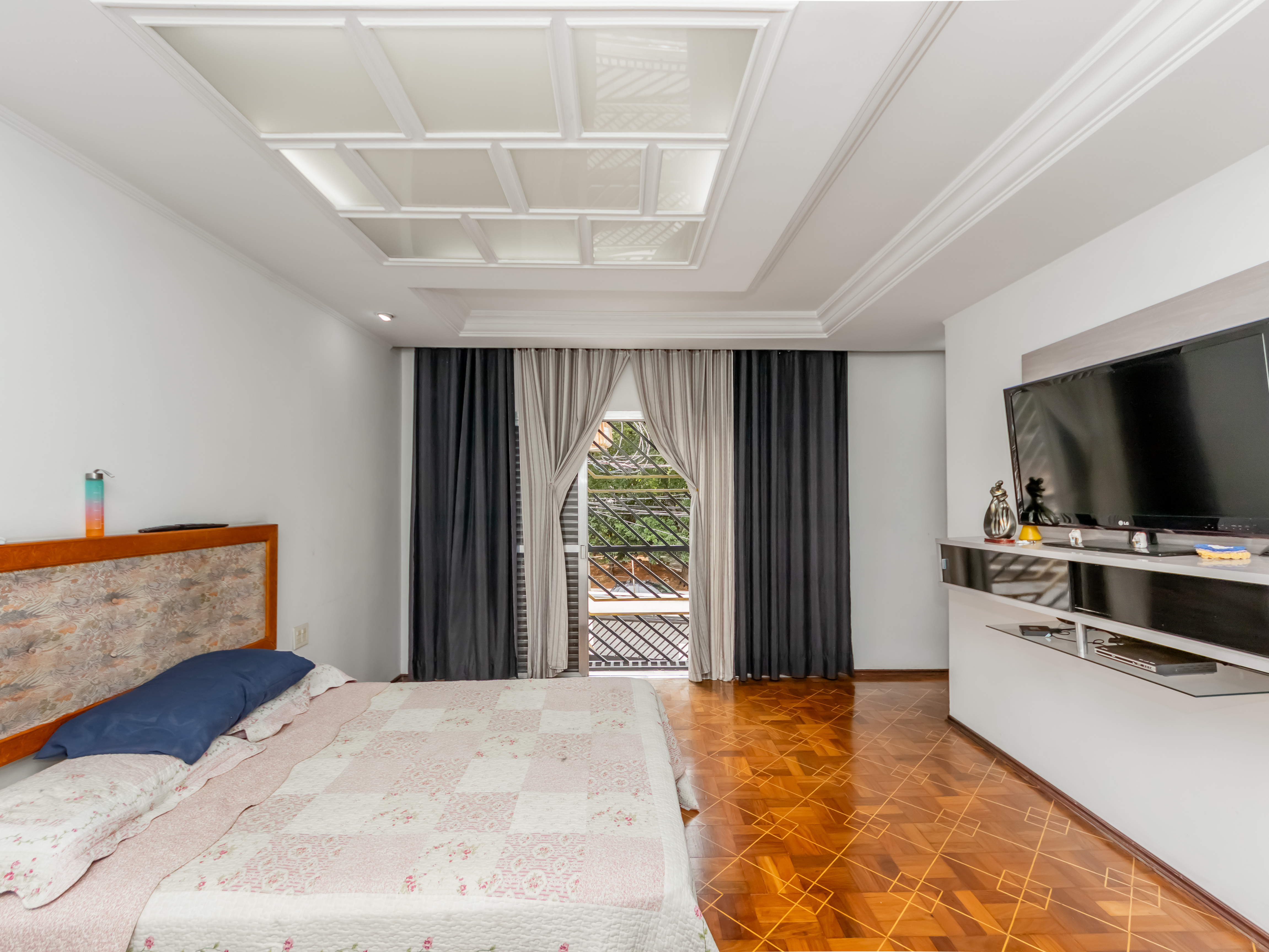 Foto do imóvel: Sobrado com 3 Quartos à Venda, 300 m² em Vila Lúcia Elvira - São Paulo