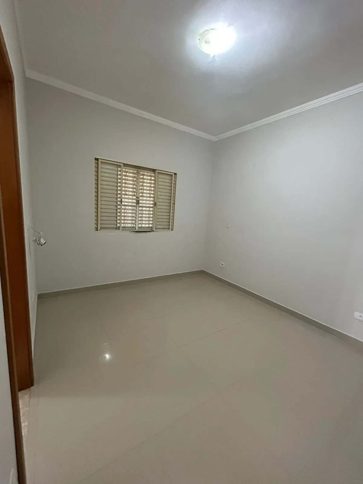Foto do imóvel: Casa com 3 Quartos para Alugar, 147 metro em Jardim Siesta - Jacareí