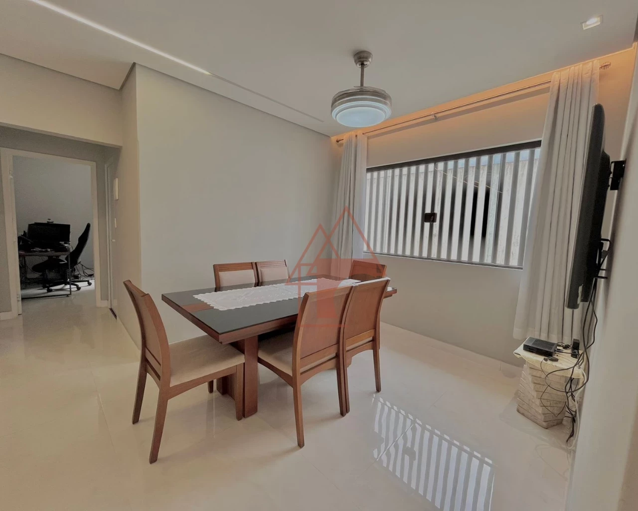 Imagem Casa com 4 Quartos à Venda, 129 m² em Vila Nova - Cubatão