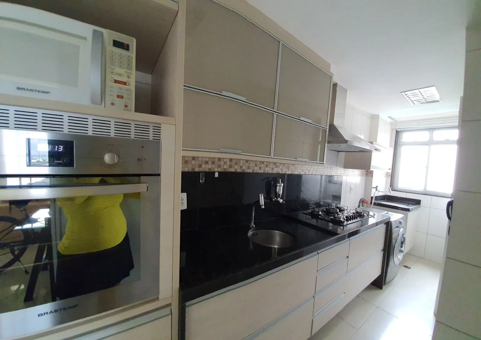 Imagem Apartamento com 2 Quartos para Alugar, 72 metros em Imbiribeira - Recife