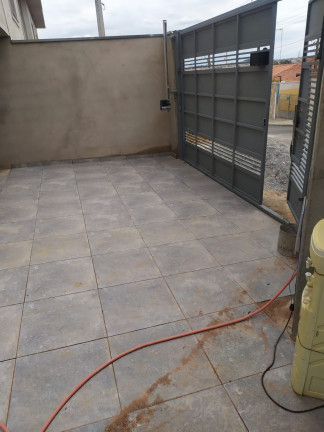 Imagem Casa com 2 Quartos à Venda,  em Nova Jaguariúna - Jaguariúna