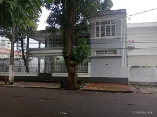 Casa com 5 Quartos para Alugar, 600 m²em Batista Campos - Belém