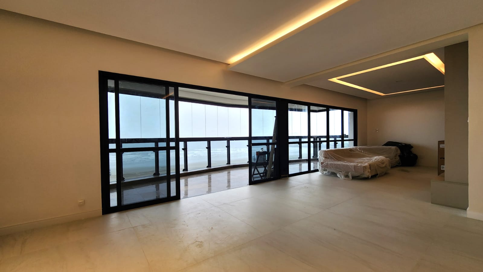 Imagem Apartamento com 4 Quartos à Venda, 251 m²em Pompéia - Santos