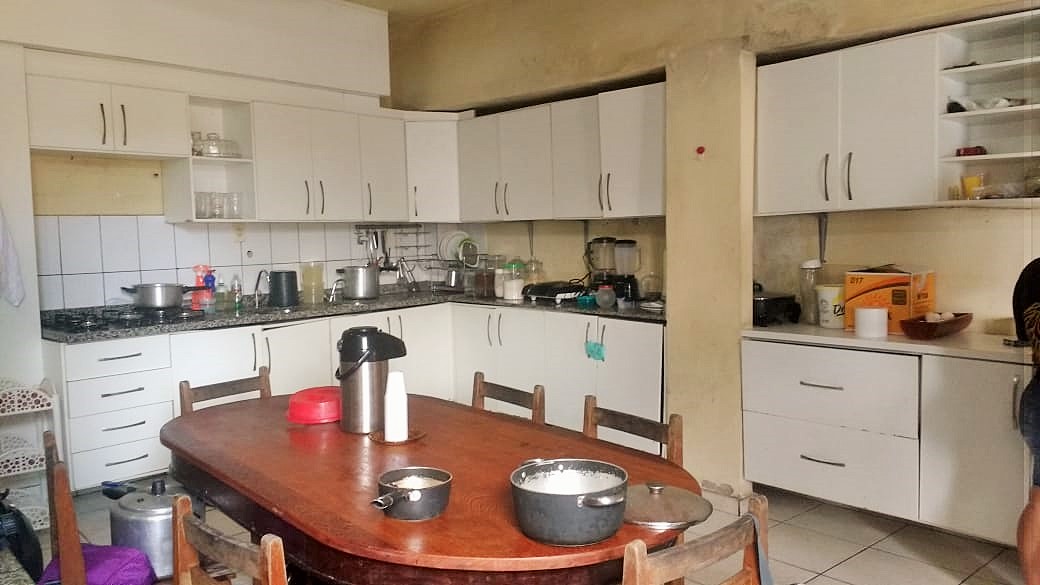 Foto do imóvel: Casa com 6 Quartos à Venda, 280 m²em Adrianópolis - Manaus