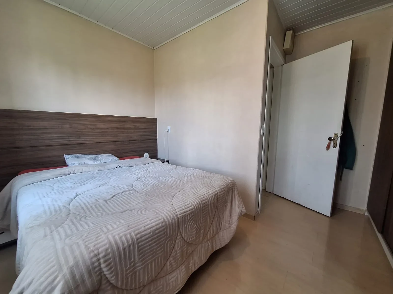 Imagem Casa com 3 Quartos à Venda, 210 m² em Charqueadas - Caxias do Sul
