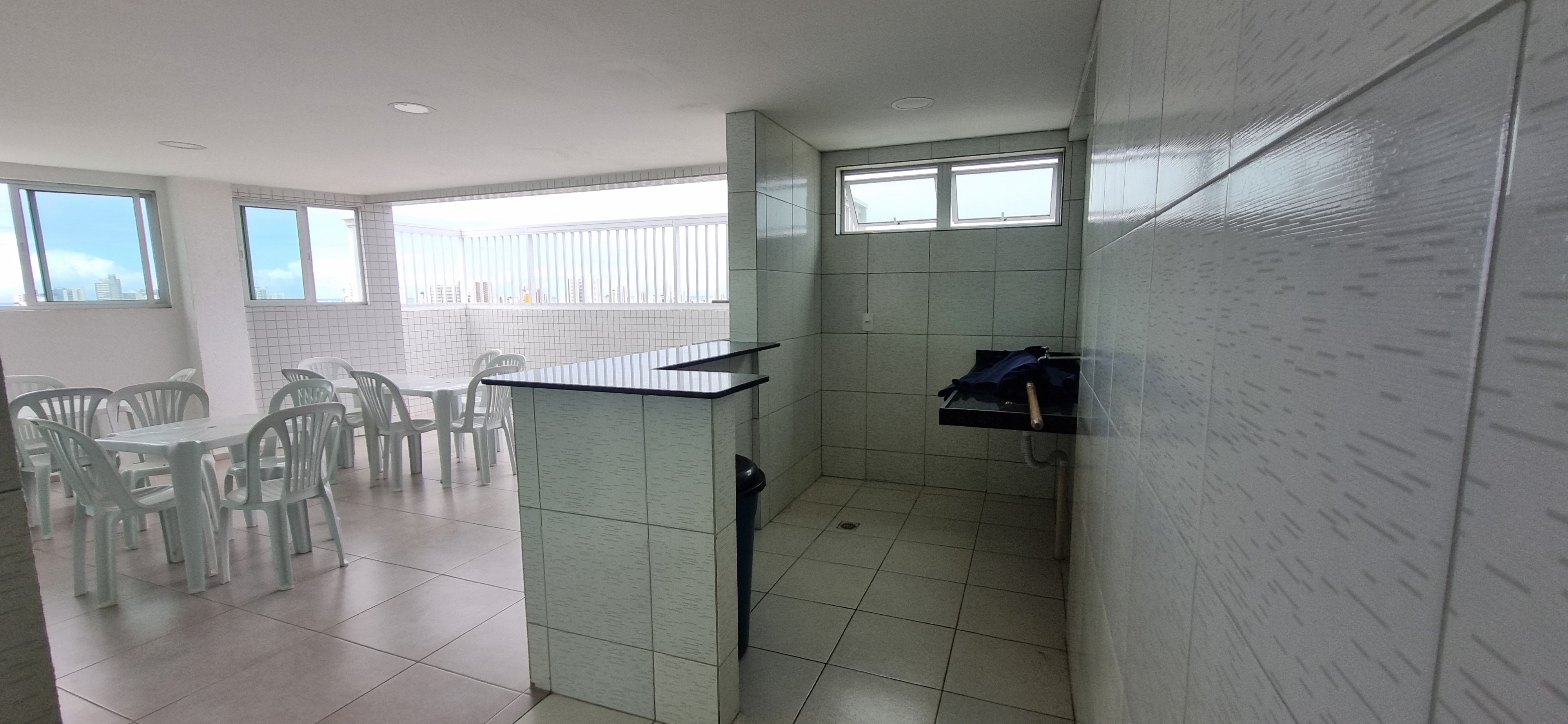Imagem Apartamento com 2 Quartos para Alugar, 65 m²em Candeias - Jaboatão dos Guararapes