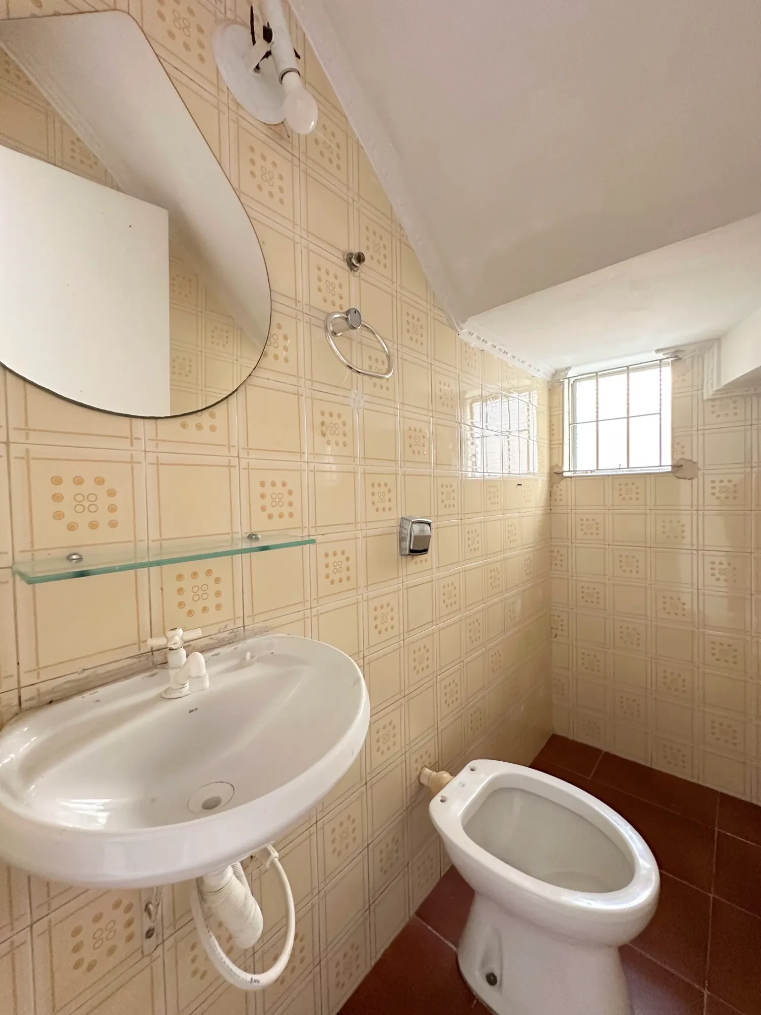 Imagem Sobrado com 2 Quartos para Alugar, 130 m² em Piraporinha - Diadema