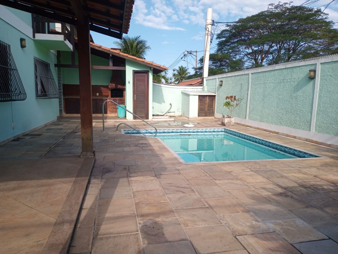 Imagem Casa com 3 Quartos à Venda, 360 m²em Piratininga - Niterói