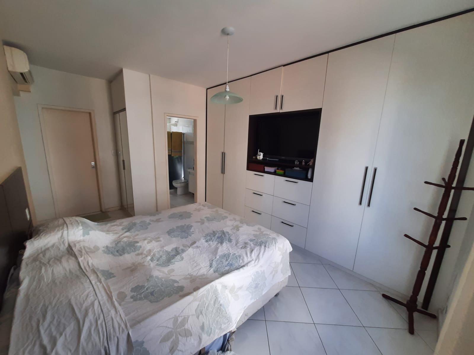 Imagem Apartamento com 4 Quartos à Venda, 122 m²em Pituba - Salvador