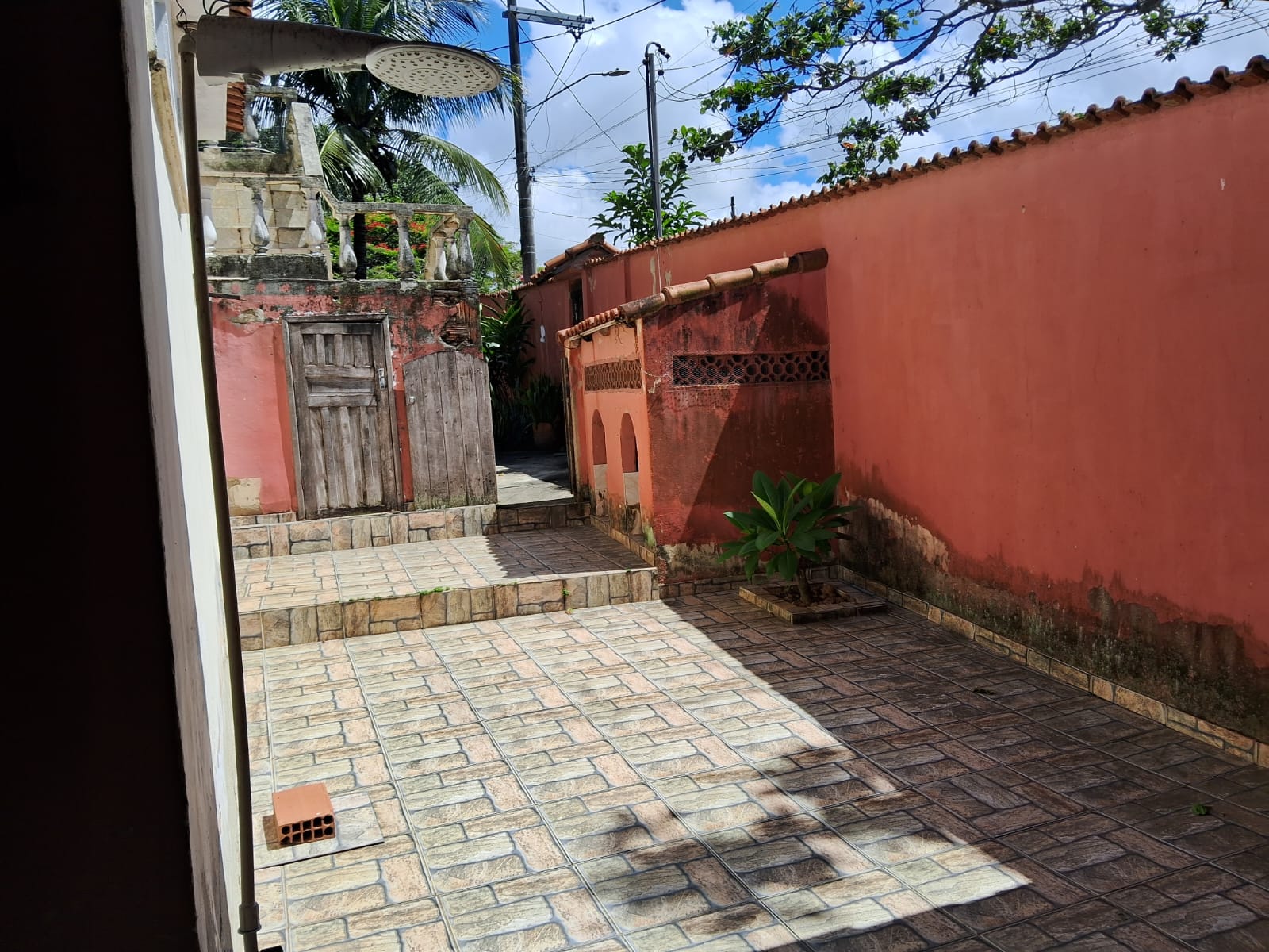 Foto do imóvel: Casa com 2 Quartos à Venda, 200 m² em Sepetiba - Rio de Janeiro