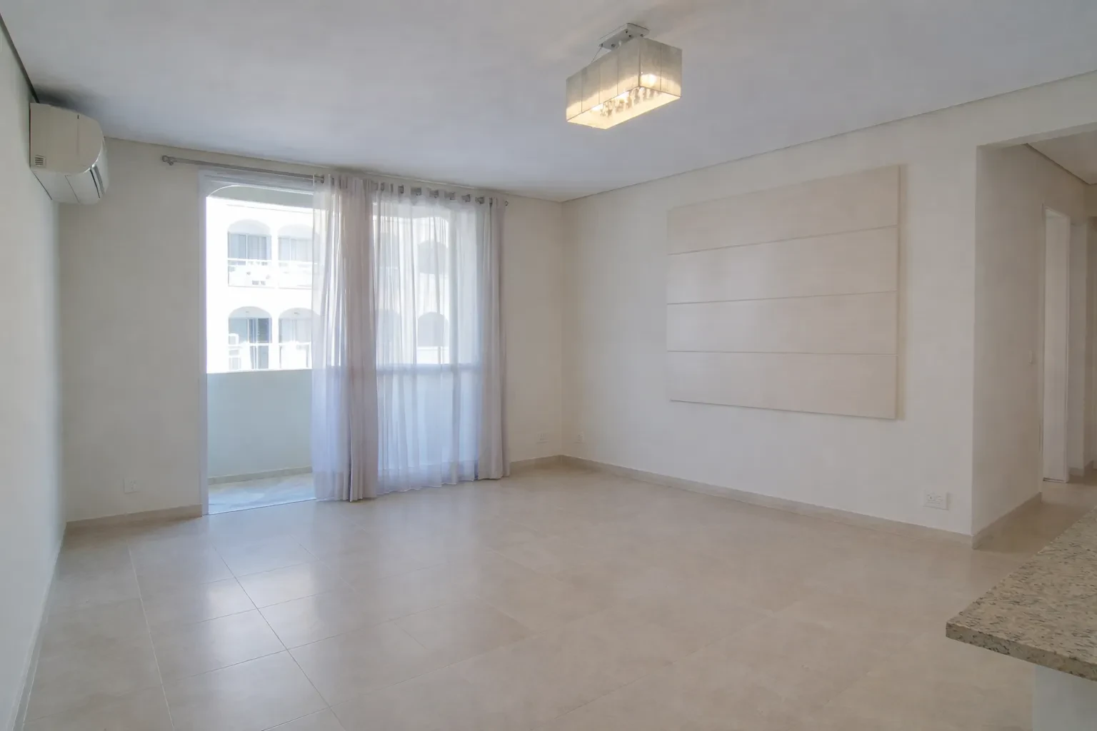 Imagem Apartamento com 3 Quartos à Venda, 94 m² em Centro - Florianópolis
