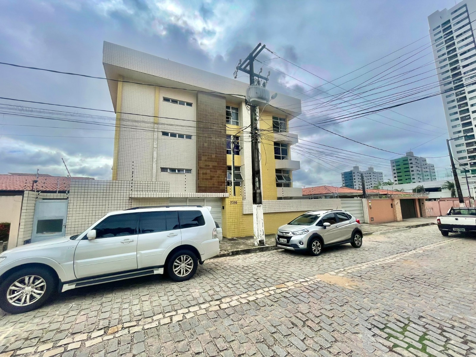 Imagem Apartamento com 3 Quartos à Venda, 131 m²em Alecrim - Natal