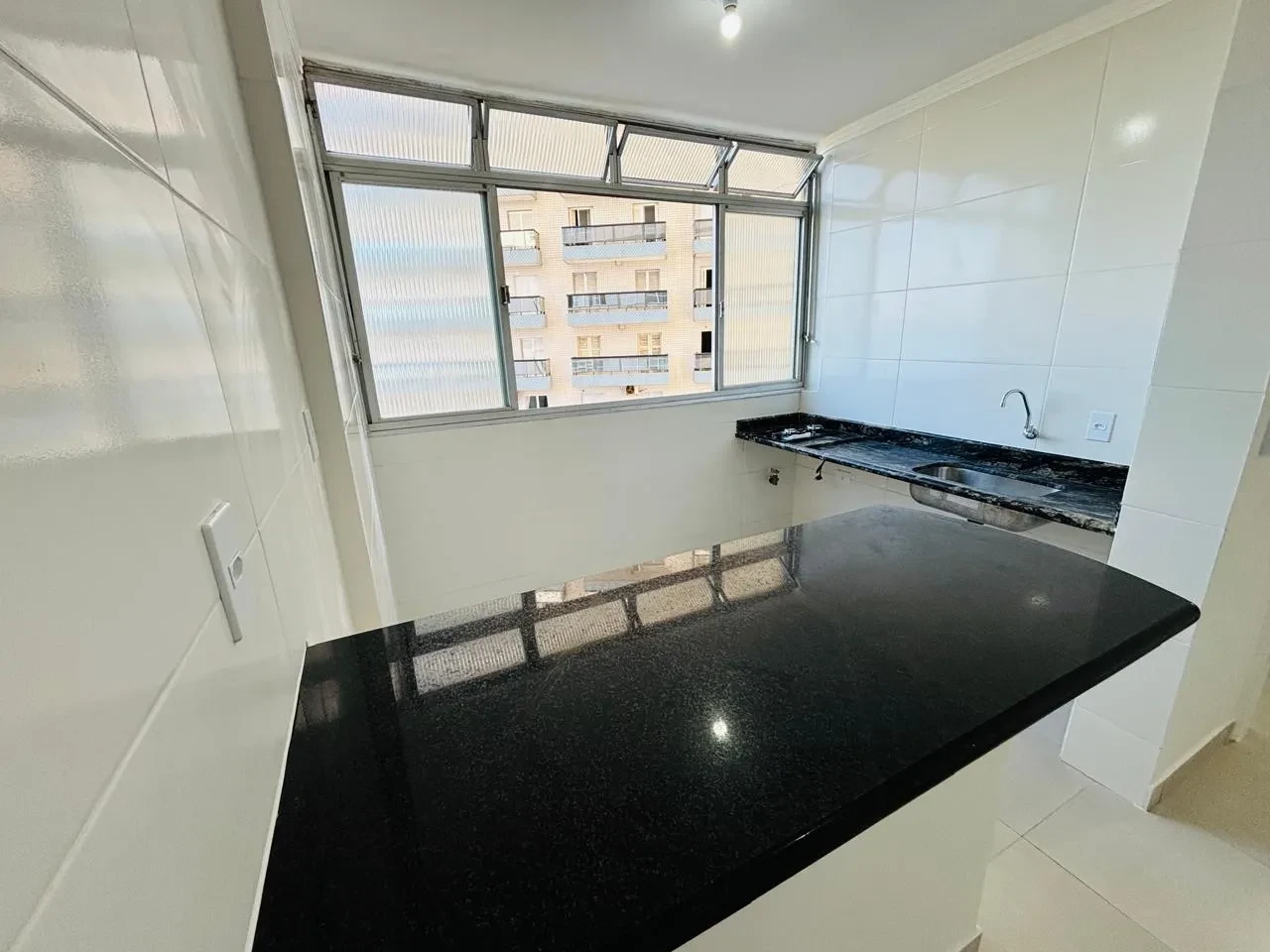 Imagem Apartamento com 1 Quarto à Venda, 42 metros em José Menino - Santos
