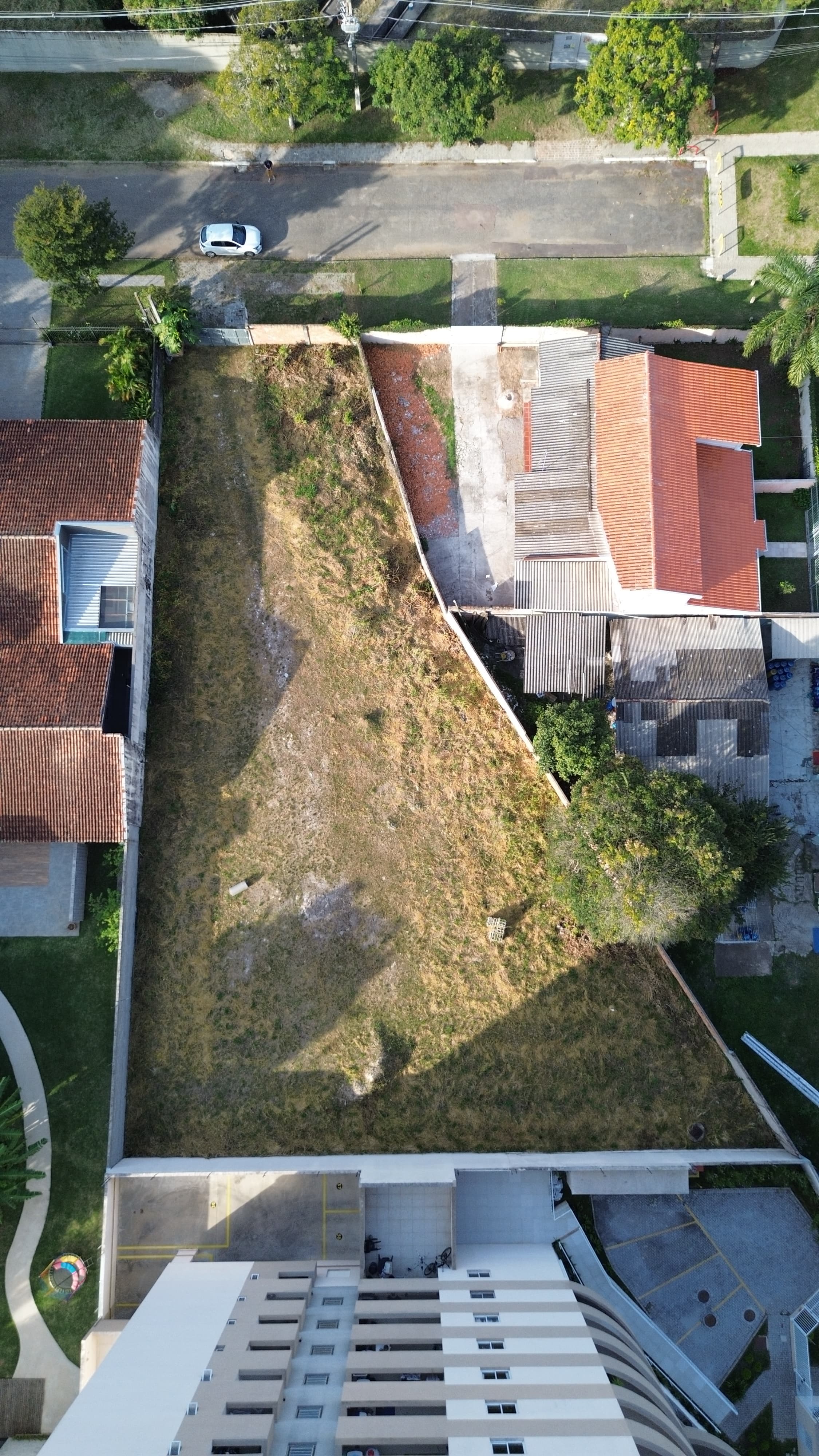 Foto do imóvel: Terreno à Venda, 1 m²em Jardim Social - Curitiba