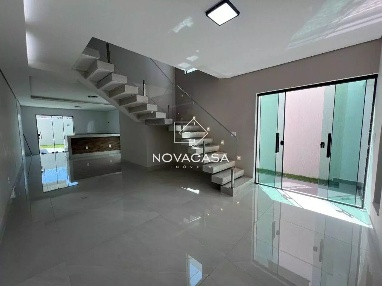 Foto do imóvel: Casa com 4 Quartos à Venda, 150 m² em Planalto - Belo Horizonte