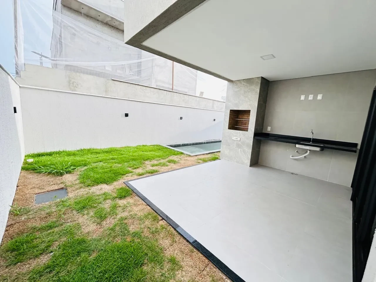 Imagem Casa de Condomínio com 3 Quartos à Venda, 144 m² em Cidade Alpha - Eusébio