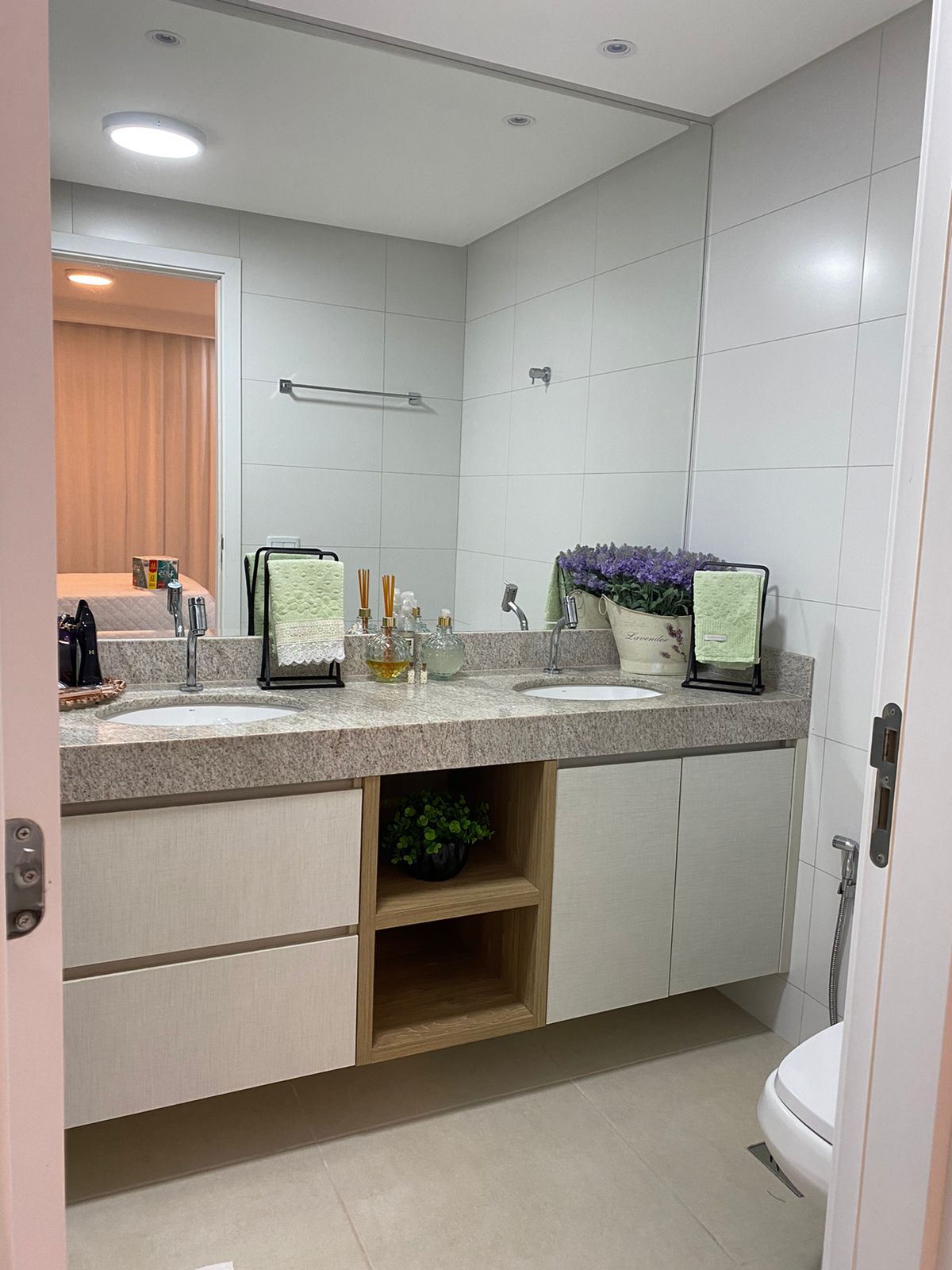 Imagem Apartamento com 2 Quartos para Alugar, 117 m²em Park Lozandes - Goiânia