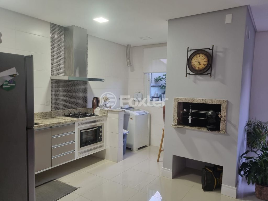 Imagem Sobrado com 2 Quartos à Venda, 154 m²em Hípica - Porto Alegre