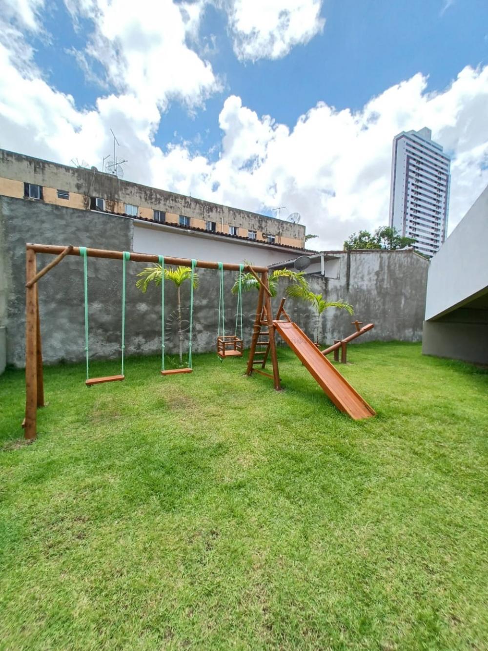 Imagem Apartamento com 2 Quartos à Venda, 57 m²em Casa Amarela - Recife