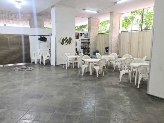 Imagem Apartamento com 2 Quartos à Venda,  em Copacabana - Rio de Janeiro