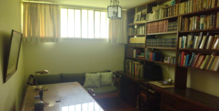 Imagem Casa com 6 Quartos à Venda, 300 m² em Bingen - Petrópolis