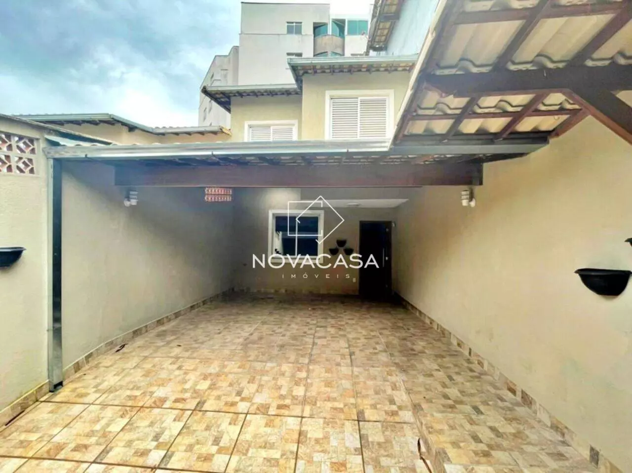 Imagem Casa com 3 Quartos à Venda, 85 m² em Heliópolis - Belo Horizonte