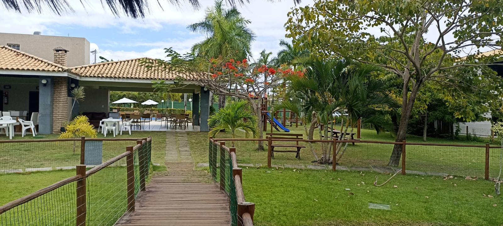 Imagem Terreno em Condomínio à Venda, 300 m²em Jauá (Abrantes) - Camaçari