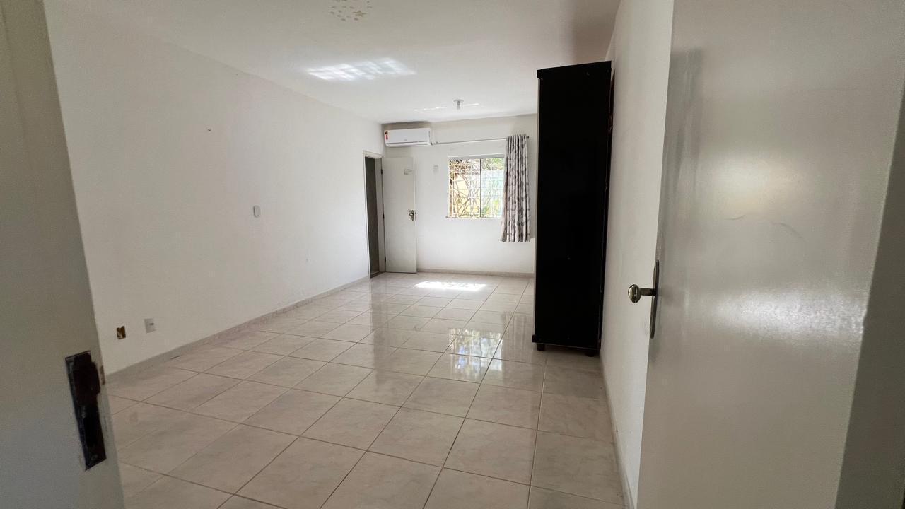 Imagem Casa com 3 Quartos para Alugar, 200 m²em Buraquinho - Lauro de Freitas