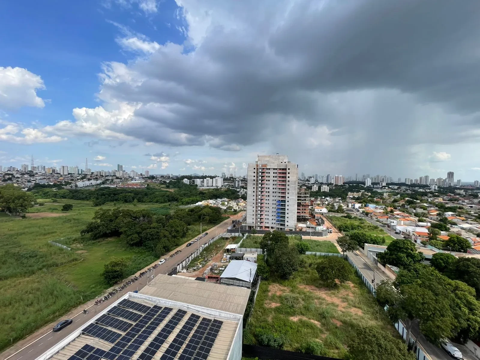 Imagem Apartamento com 2 Quartos para Alugar, 77 m² em Despraiado - Cuiabá