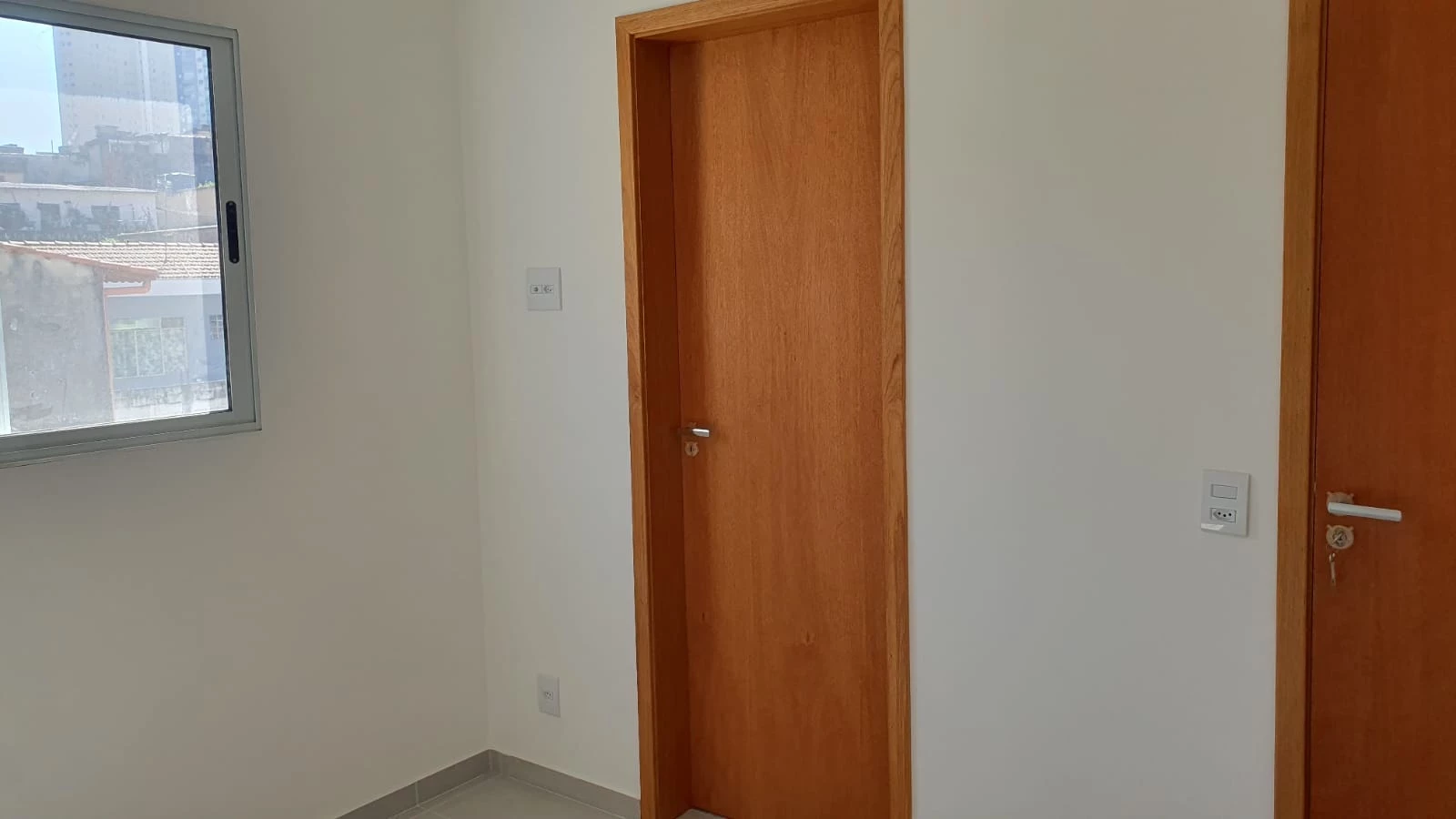 Imagem Apartamento com 2 Quartos para Alugar, 55 m² em Vila Iris - Guarulhos