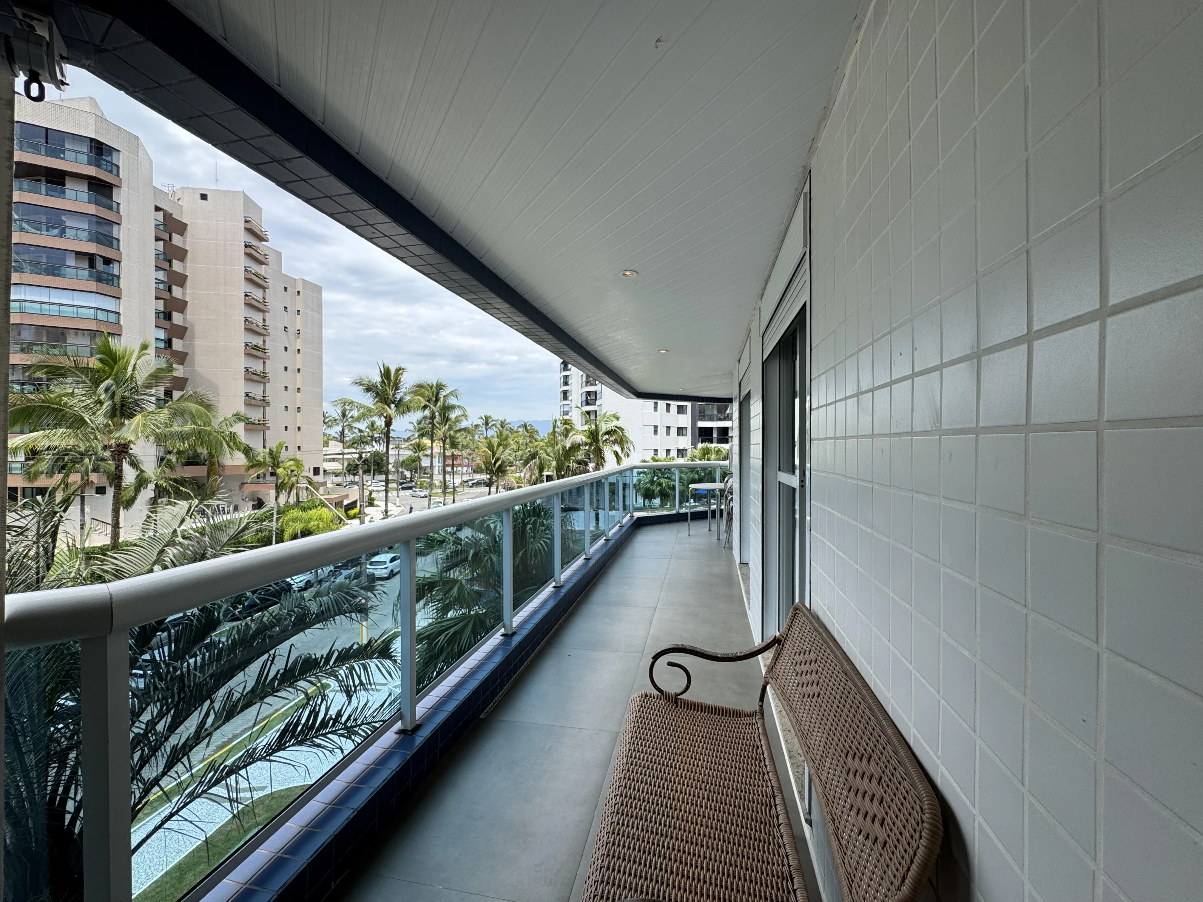 Imagem Apartamento com 3 Quartos à Venda, 135 m² em Riviera - Bertioga