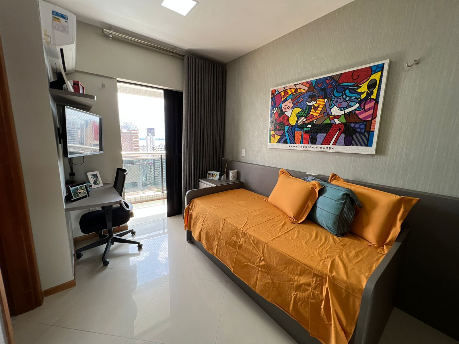 Imagem Apartamento com 1 Quarto à Venda, 185 m²em Umarizal - Belém