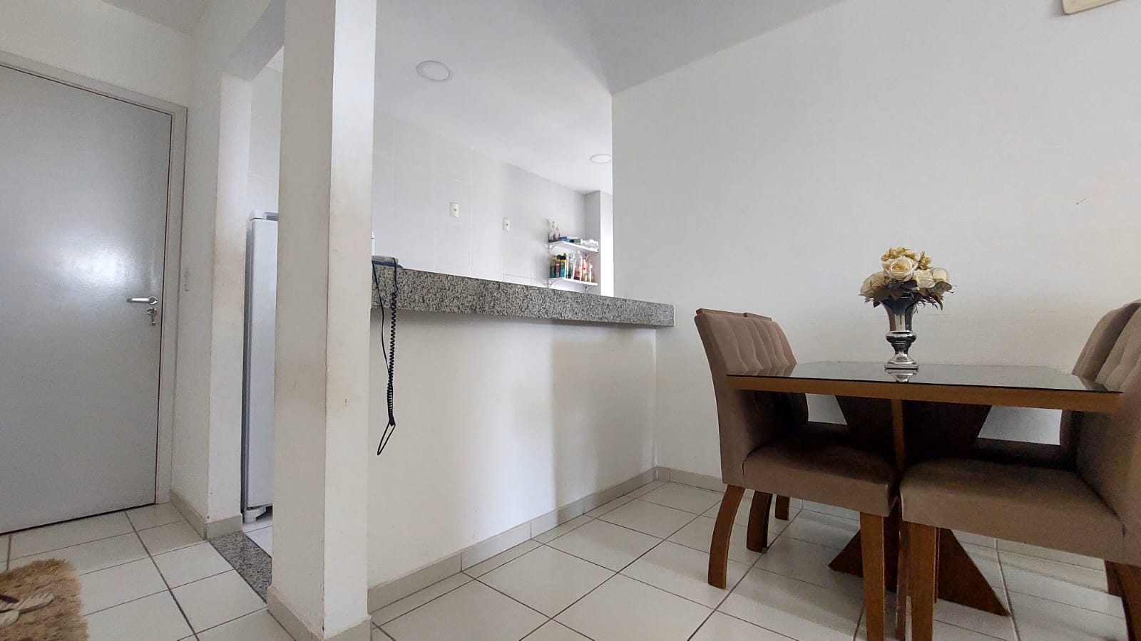 Imagem Apartamento com 3 Quartos para Alugar, 77 m²em Aleixo - Manaus