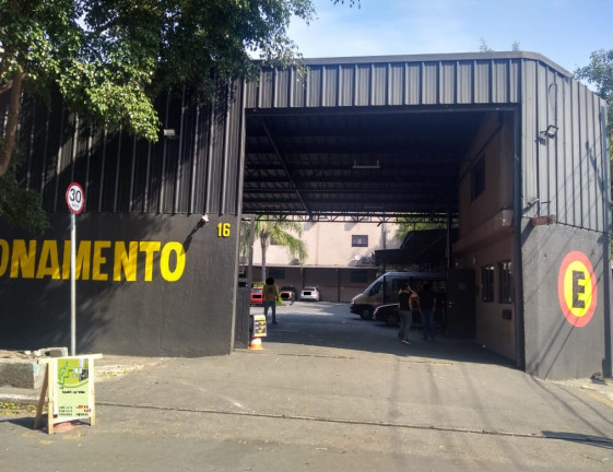 Galpão à Venda, 2.700 m² em Brás - São Paulo