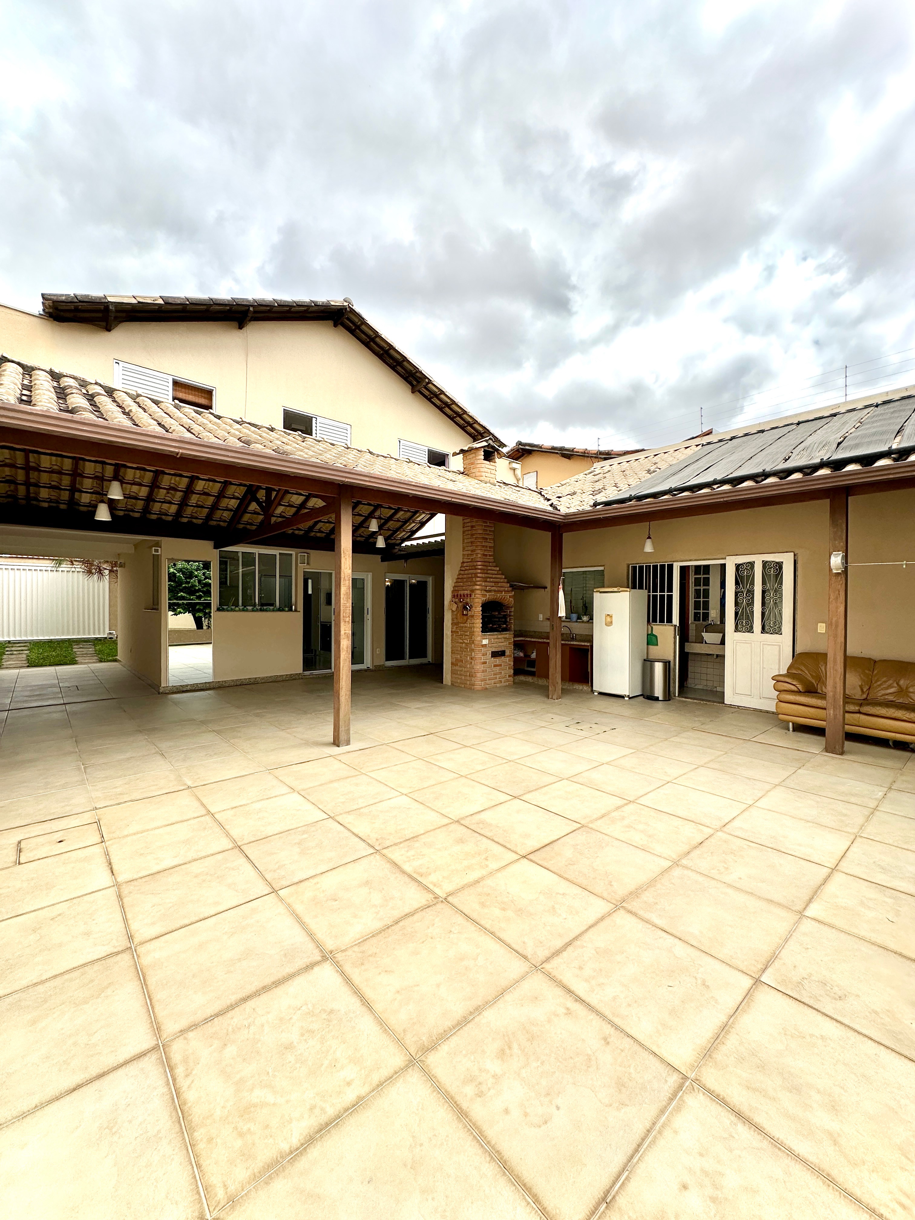 Imagem Casa com 4 Quartos à Venda, 360 m²em Itapoã - Belo Horizonte