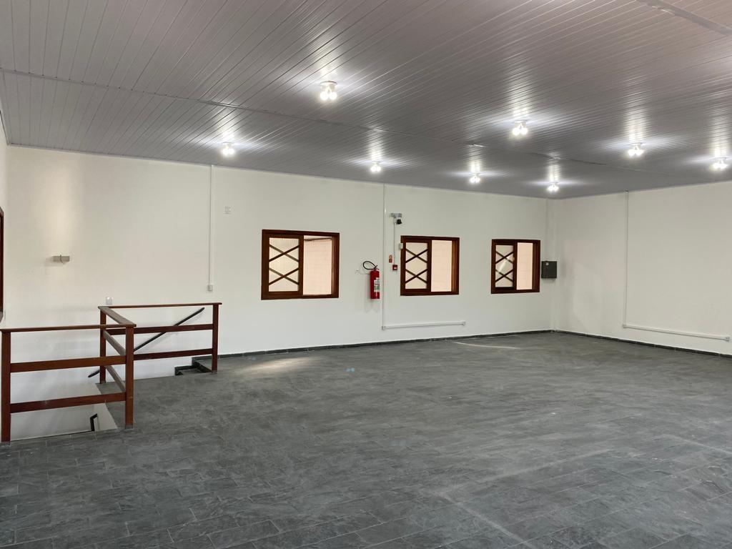 Foto do imóvel: Galpão para Alugar, 1.300 m² em Jardim Henriqueta - Taboão da Serra