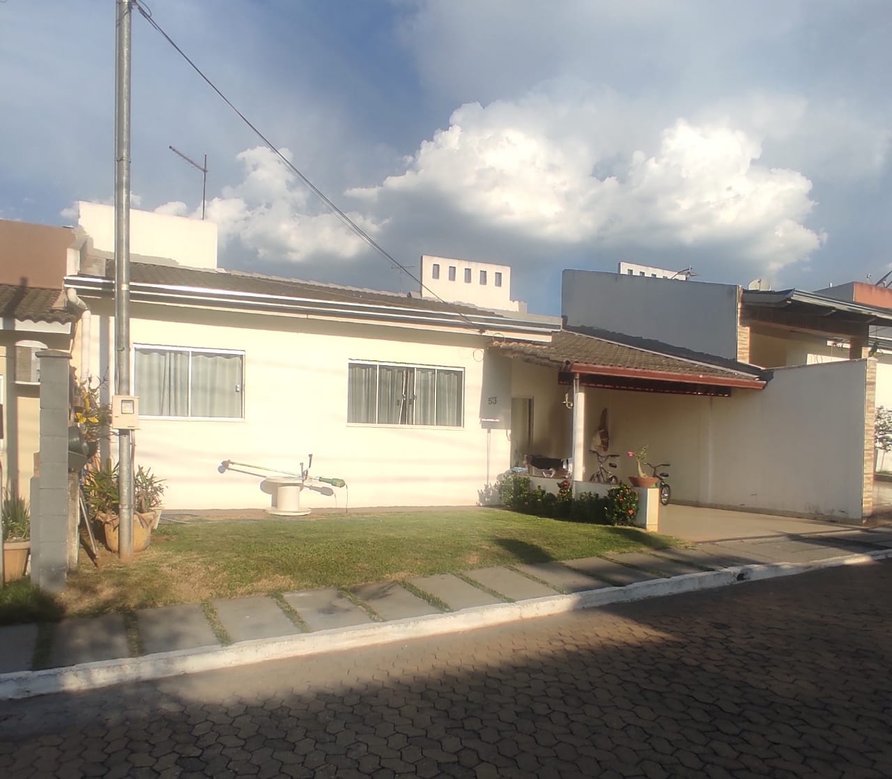 Casa de Condomínio com 3 Quartos à Venda, 110 m²em Industrial Santo Antônio - Aparecida de Goiânia