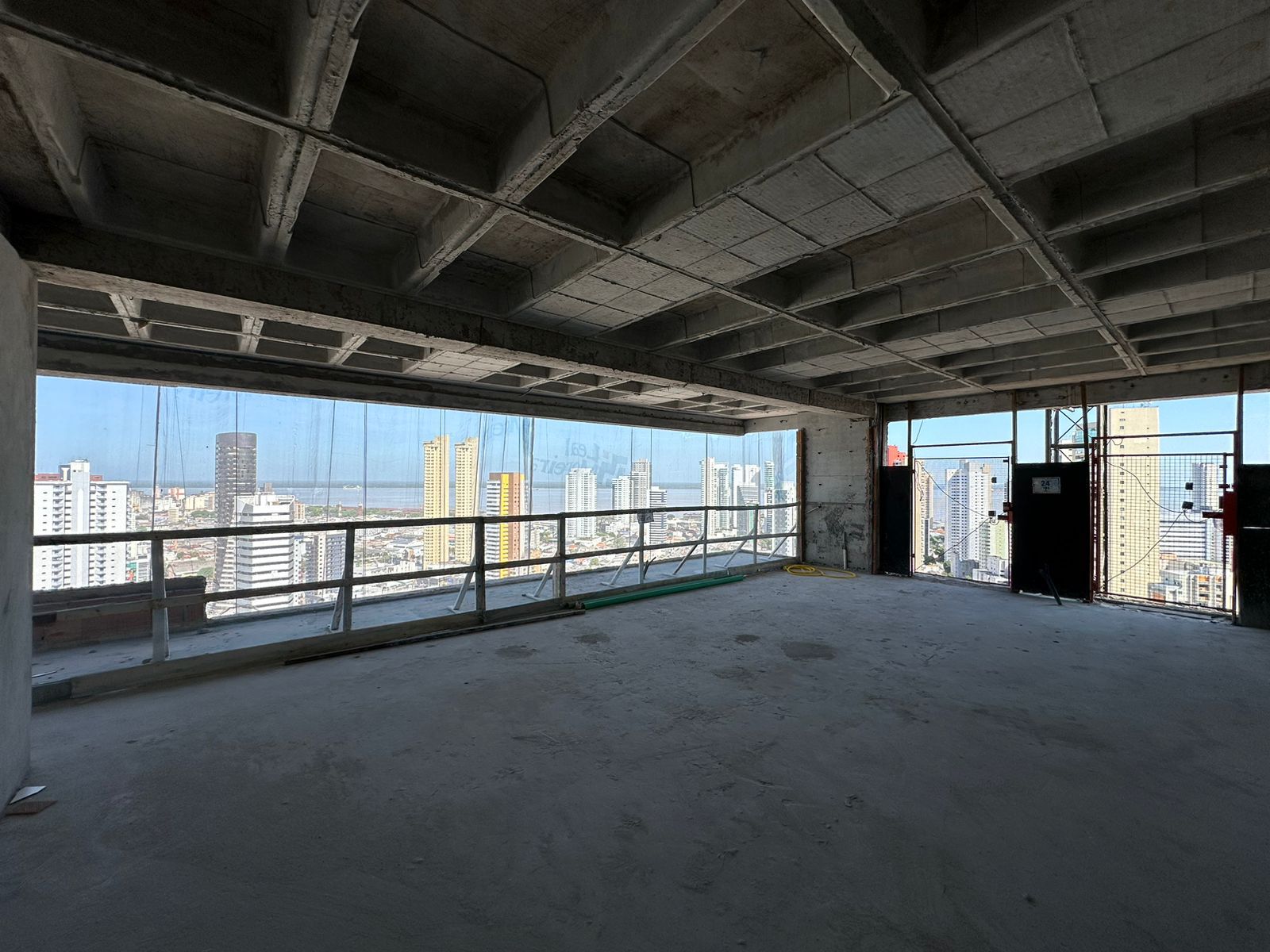 Imagem Apartamento com 4 Quartos à Venda, 260 m²em Umarizal - Belém