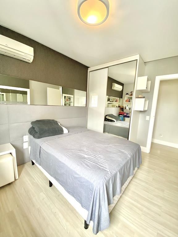 Imagem Apartamento com 3 Quartos à Venda, 161 m² em Centro - Criciúma