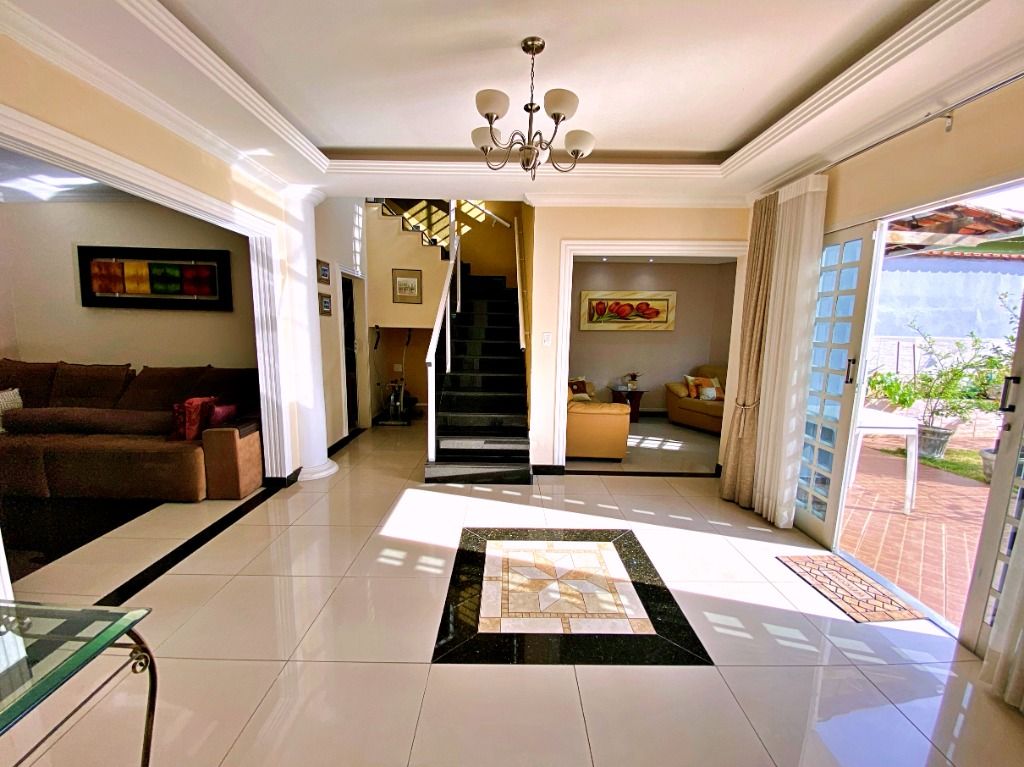 Foto do imóvel: Casa com 3 Quartos à Venda, 266 m² em Planalto - Belo Horizonte