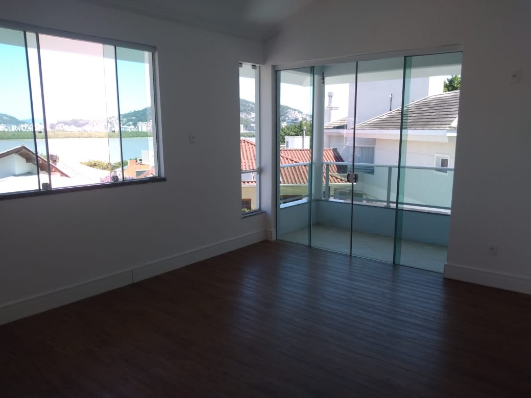 Foto do imóvel: Casa de Condomínio com 5 Quartos à Venda, 259 m² em João Paulo - Florianópolis